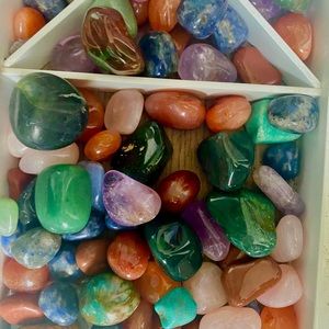 💚💙💜3 Healing Crystals & Stones